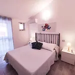 לינה וארוחת בוקר Fronte Mare קאפו ריצוטו