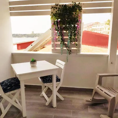 Fronte Mare לינה וארוחת בוקר