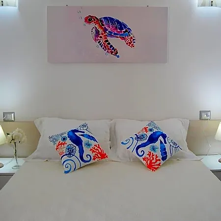 Couette-café Fronte Mare 3*