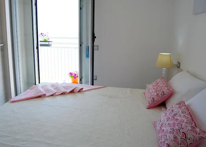 住宿加早餐酒店 Fronte Mare 3*