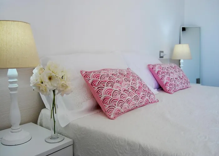 住宿加早餐酒店 Fronte Mare 伊索拉迪卡波里祖托