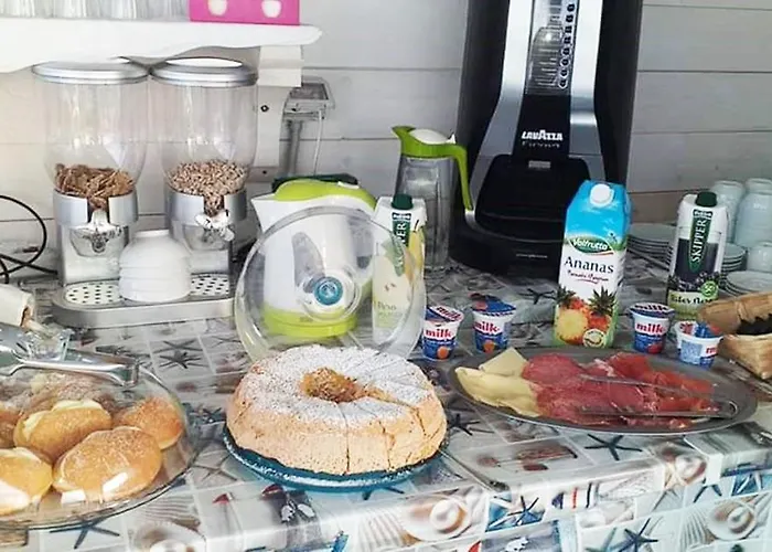 Fronte Mare לינה וארוחת בוקר 3*