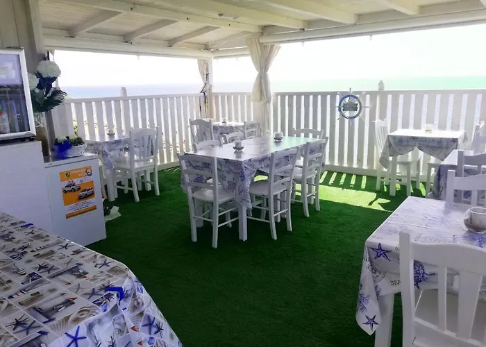 住宿加早餐酒店 Fronte Mare 伊索拉迪卡波里祖托