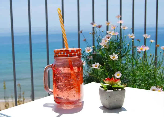 住宿加早餐酒店 Fronte Mare