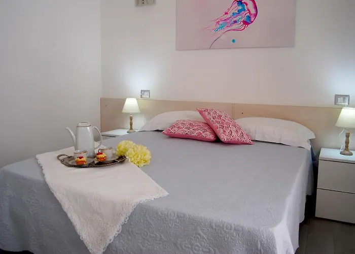 住宿加早餐酒店 Fronte Mare