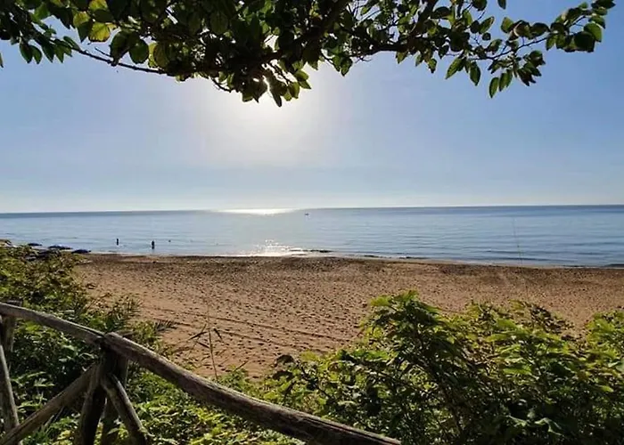 לינה וארוחת בוקר Fronte Mare